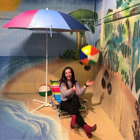 Meet your Posher, Christine - Picture 1 of 1